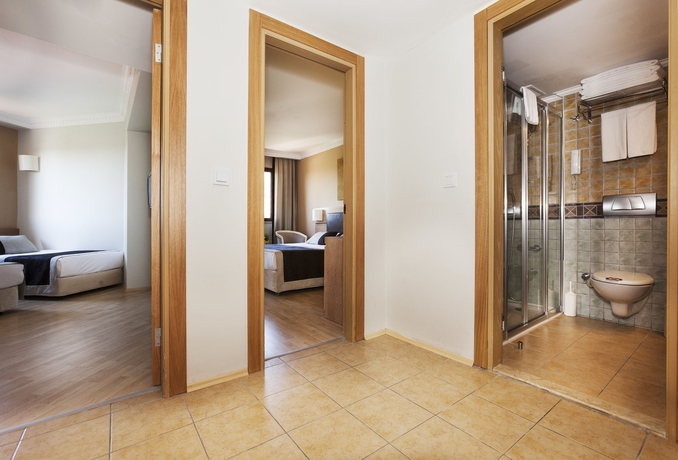 Imagen de la habitación del Hotel OTIUM FAMILY STONE PALA. Foto 10