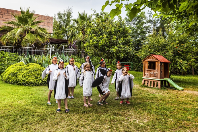 Imagen de los exteriores del Hotel OTIUM FAMILY STONE PALA. Foto 12