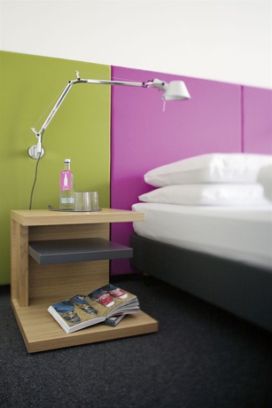 Imagen de la habitación del Hotel OTTO. Foto 10