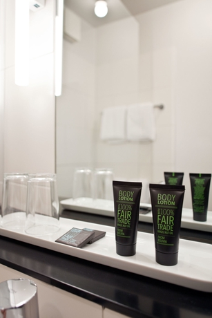 Imagen de la habitación del Hotel OTTO. Foto 15