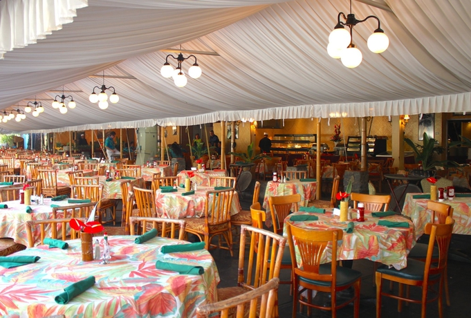 Imagen del bar/restaurante del Hotel OUTRIGGER Kaanapali Beach Resort. Foto 5