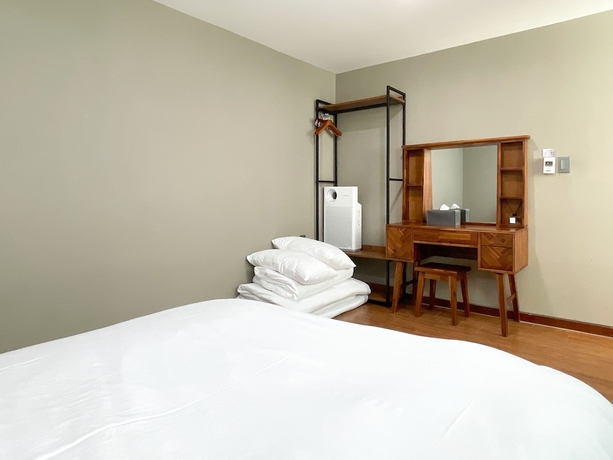 Imagen de la habitación del Hotel OVER THE MOUNTAIN. Foto 6