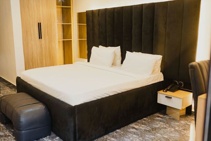 Imagen general del Hotel OVIC. Foto 1