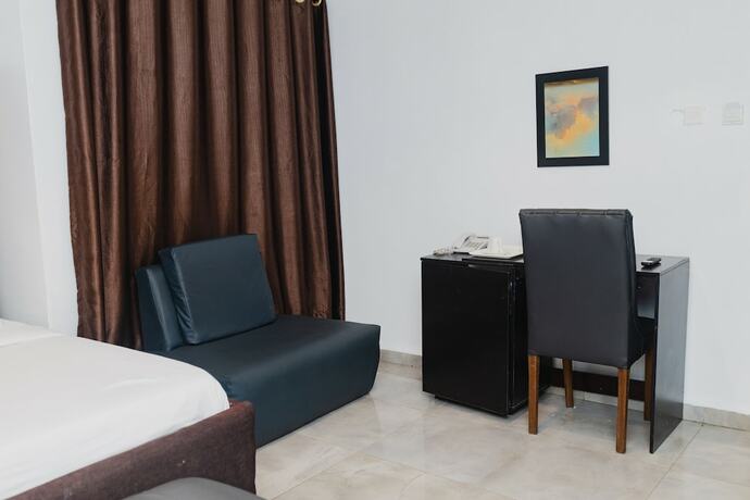 Imagen general del Hotel OVIC. Foto 3