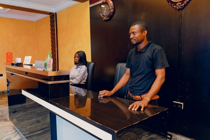 Imagen general del Hotel OVIC. Foto 8