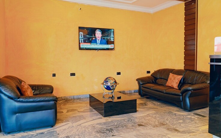 Imagen general del Hotel OVIC. Foto 9