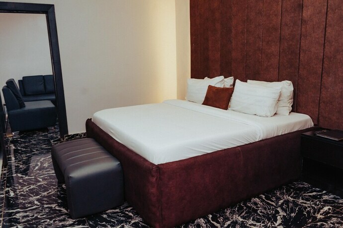 Imagen de la habitación del Hotel OVIC. Foto 19