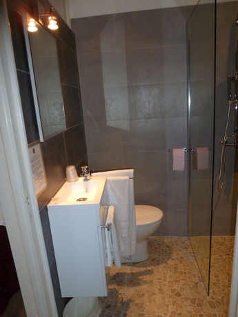 Imagen de la habitación del Hotel OXFORD, Le Cannet. Foto 16