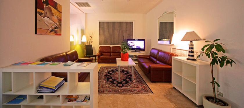 Imagen de los interiores del Hotel OXFORD, Rimini. Foto 10