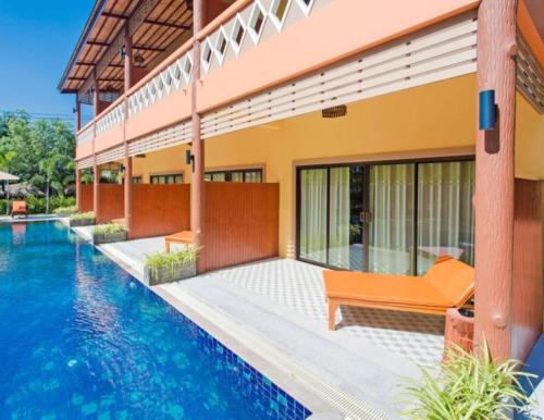 Imagen general del Hotel OYA International Resort Phuket. Foto 2