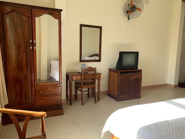 Imagen de la habitación del Hotel OYO 1002 Champa Lang Co Hotel. Foto 19