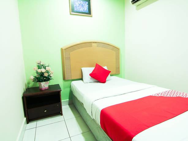 Imagen de la habitación del Hotel OYO 1002 Hotel Sahara Inn Batu Caves. Foto 13