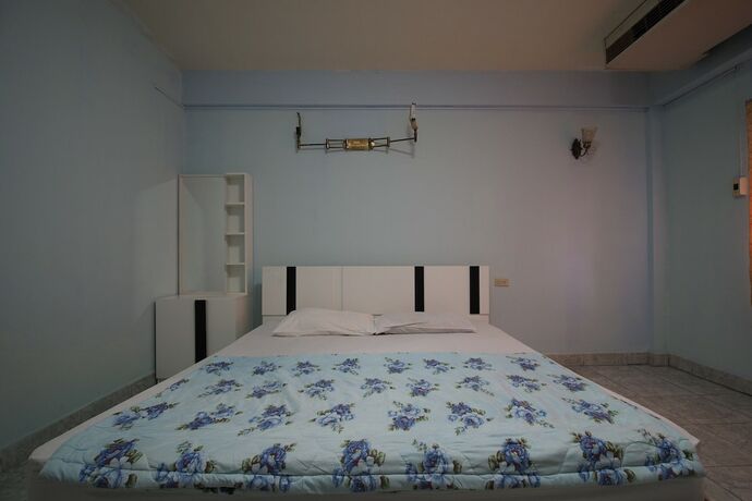 Imagen de la habitación del Hotel OYO 1004 Naklua Mansion. Foto 17