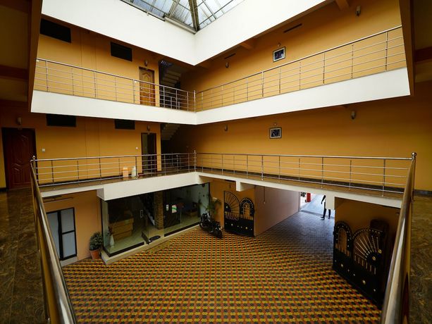 Imagen de los interiores del Hotel OYO 10069 Peter\'s Hill View Residency. Foto 20