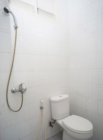 Imagen de la habitación del Hotel OYO 1007 Alletha Guest House 2. Foto 3