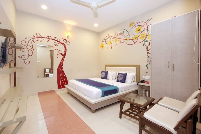 Imagen de la habitación del Hotel OYO 10070 Satkar Regency. Foto 4