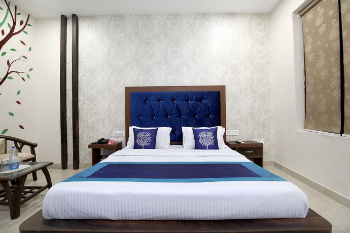 Imagen de la habitación del Hotel OYO 10070 Satkar Regency. Foto 6