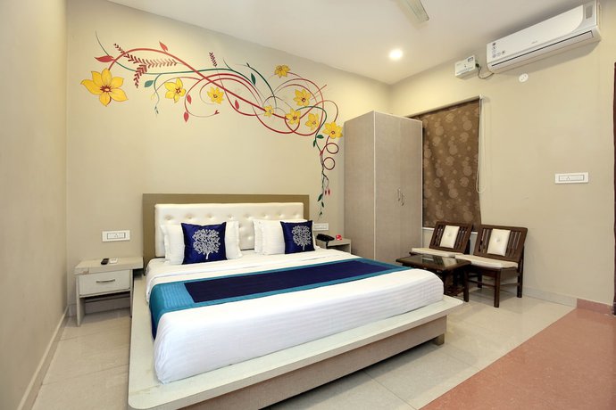 Imagen de la habitación del Hotel OYO 10070 Satkar Regency. Foto 13