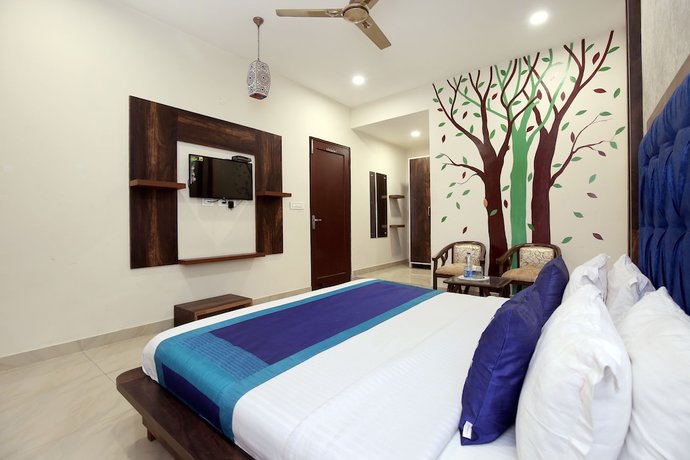 Imagen de la habitación del Hotel OYO 10070 Satkar Regency. Foto 16