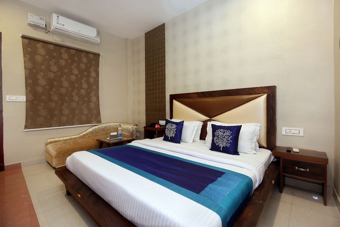 Imagen de la habitación del Hotel OYO 10070 Satkar Regency. Foto 17