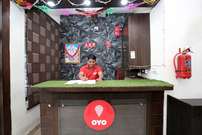 Imagen de los interiores del Hotel OYO 10070 Satkar Regency. Foto 20