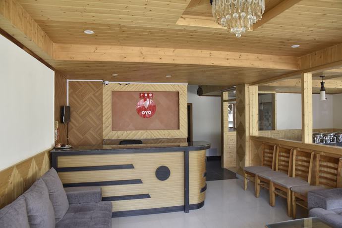 Imagen de los interiores del Hotel OYO 10255 Red Apple. Foto 20