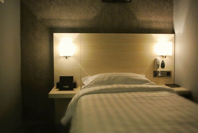 Imagen de los interiores del Hotel OYO 1037 I Style JB. Foto 8