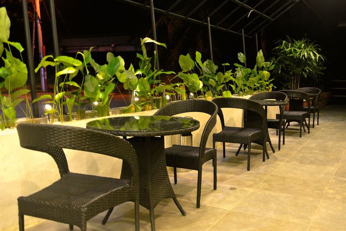 Imagen de los interiores del Hotel OYO 1037 I Style JB. Foto 9