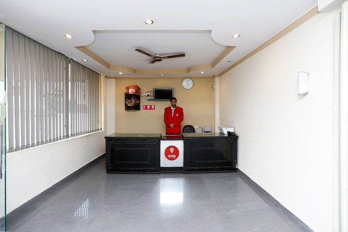 Imagen de los interiores del Hotel OYO 10592 Ganga Palace. Foto 13