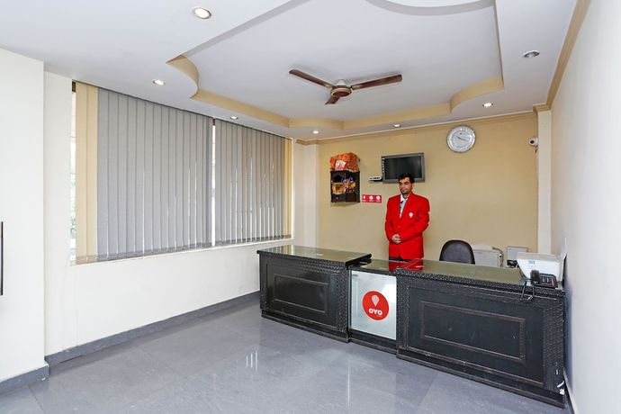 Imagen de los interiores del Hotel OYO 10592 Ganga Palace. Foto 16