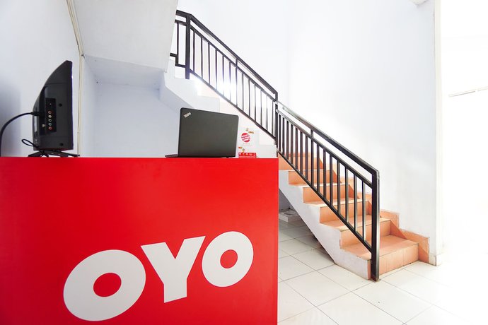 Imagen de los interiores del Hotel OYO 1064 Manado Airport Homestay. Foto 20