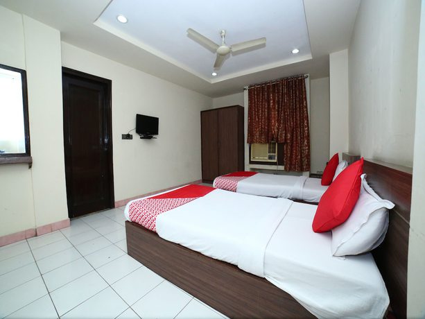 Imagen de la habitación del Hotel OYO 1067 Surbhi. Foto 4