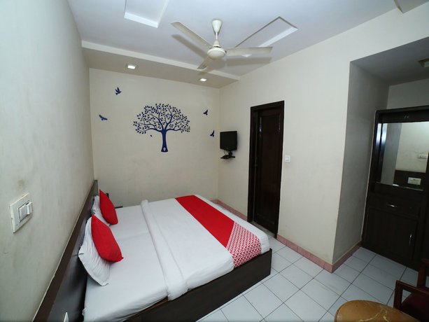 Imagen de la habitación del Hotel OYO 1067 Surbhi. Foto 16