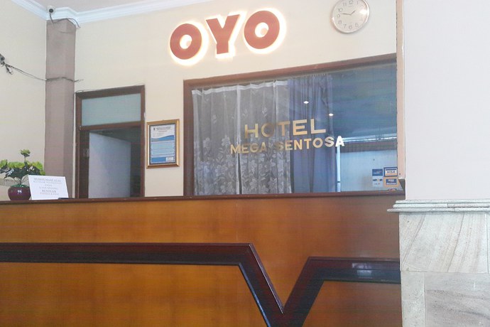 Imagen de los interiores del Hotel OYO 1088 Mega Sentosa. Foto 20