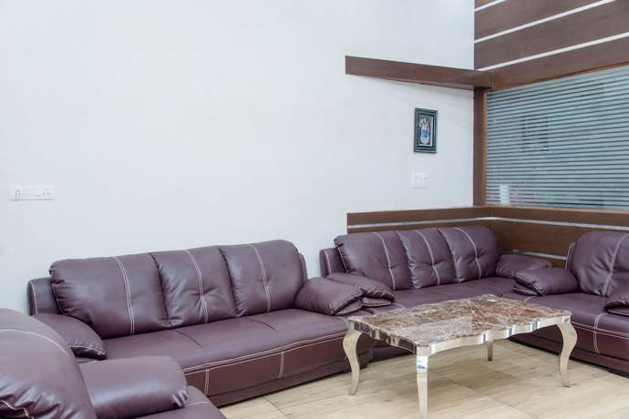 Imagen de los interiores del Hotel OYO 10893 Divine Inn. Foto 17