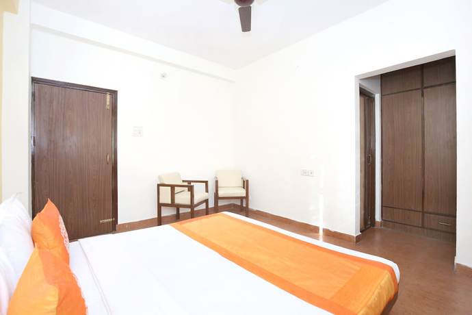 Imagen de la habitación del Hotel OYO 10976 Home Cheerful 2BHK Scenic Barog. Foto 14