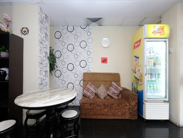 Imagen de los interiores del Hotel OYO 1105 Hotel 75. Foto 19