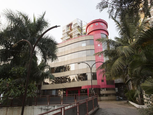 Imagen general del Hotel OYO 11091 Silver Court. Foto 2