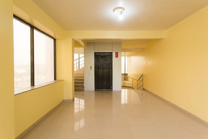 Imagen de los interiores del Hotel OYO 11091 Silver Court. Foto 18