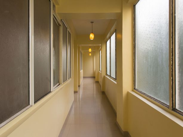 Imagen de los interiores del Hotel OYO 11091 Silver Court. Foto 20