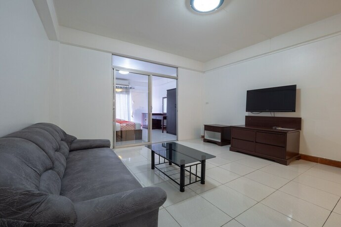 Imagen de la habitación del Hotel OYO 1123 The One Healthcare And Apartment. Foto 4