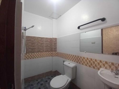 Imagen de la habitación del Hotel OYO 1130 Thrivers Hometel. Foto 20