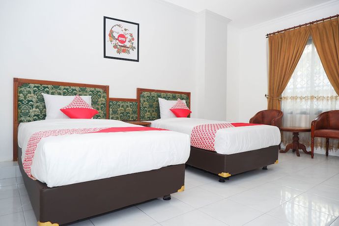 Imagen de la habitación del Hotel OYO 1136 Surya Solo. Foto 5