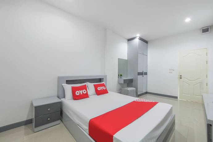Imagen de la habitación del Hotel OYO 1159 Kandk Apartment. Foto 10