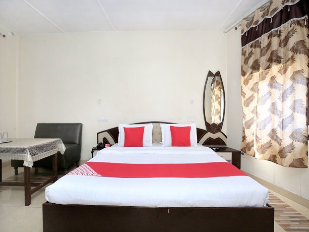 Imagen de la habitación del Hotel OYO 11595 Roxy. Foto 3