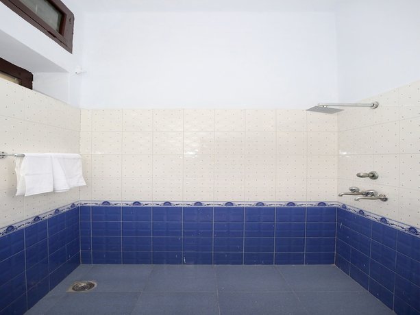 Imagen de la habitación del Hotel OYO 11595 Roxy. Foto 12