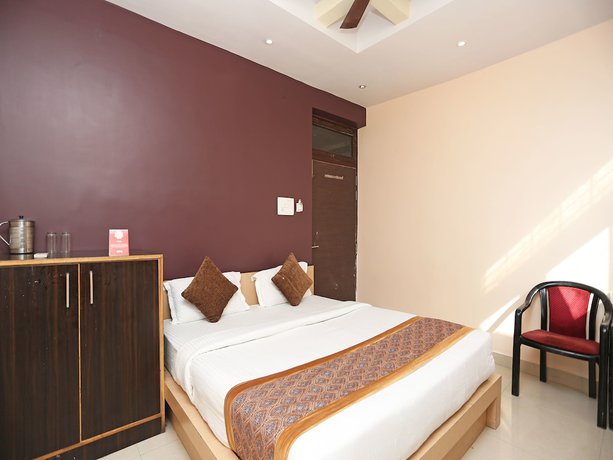 Imagen de la habitación del Hotel OYO 11596 Sanjay Guest House. Foto 8