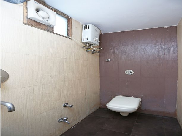 Imagen de la habitación del Hotel OYO 11596 Sanjay Guest House. Foto 14