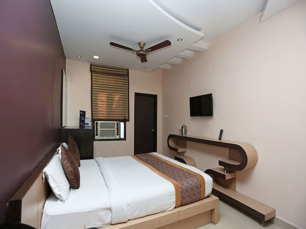Imagen de la habitación del Hotel OYO 11596 Sanjay Guest House. Foto 16
