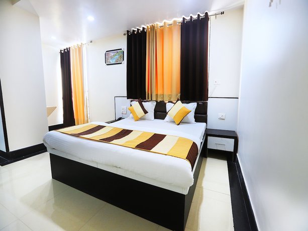 Imagen de la habitación del Hotel OYO 11840 Venus. Foto 5